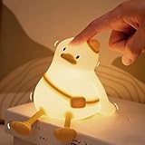 🐤【Capteur Tactile & Utilisation Facile】Notre veilleuse canard s'allume/s'éteint et règle sa luminosité simplement en tapotant légèrement le silicone. Pas de boutons compliqués – parfait pour les petites mains et pour les biberons nocturnes ou les changes sans avoir à activer un éclairage agressif.