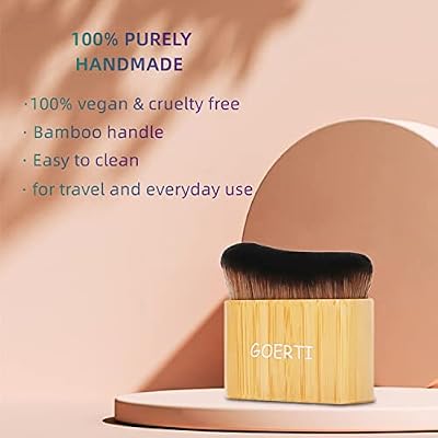 Large Self Tanner Brush GOERTI Blend & Blur Body Brush for Leg & Body Makeup Kabuki Foundation Applicator Streak-Free Blending for Self Tanner Lotion, Bronzer Powder, Liquid Foundation, Tanning Mousse