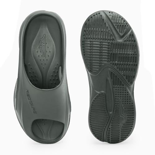 Image of Red Tape Mens Sliders in Green | Casual Pool Sliders
