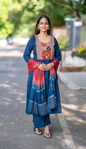 Image of ANNI Designer Women's Rayon Viscose Printed Straight Kurta with Pant & Dupatta