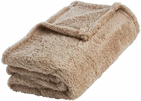 wilko Mink Teddy Throw, 100% Polyester Washable Teddy Fleece Throw, W170 x D130cm