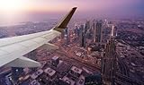 non creativo / 123rf.com Immagine composita in alluminio 80 x 50 cm: vista aerea di Dubai da un aereo con ali anteriori (100378306)