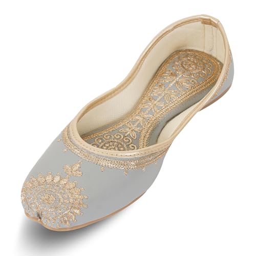Image of Women's Embroidered Rajasthani Mojari Jutti | Ethnic Punjabi Juttis for Women & Girls | Flat Slip-On Footwear for Wedding, Festive & Casual Wear