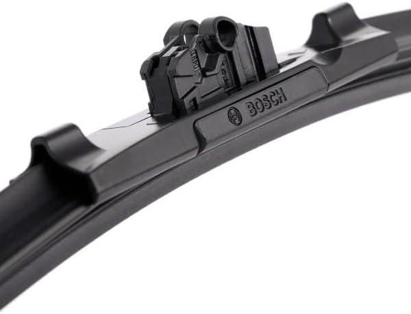 Close-up of Bosch Aerotwin wiper blade connection