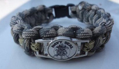 BOSTONRED2010 Navy Seal Paracord Survival Bracelet with Charm (7)