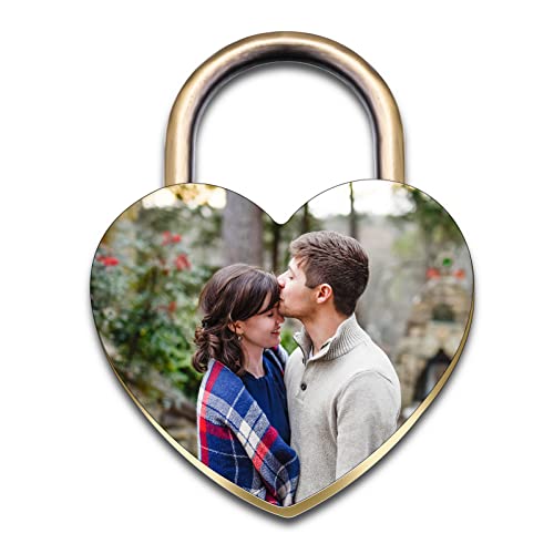 INBLUE Personnalisé en Forme de Coeur Serrure Gravure Photo Nom Date Pour Couple Copain Petite Amie Amour Pont Alliage Cadenas avec Clé Valentin Relation Amant Cadeau(Couleur Bronze) Cover