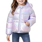 Le design de la veste est maintenu et s'adapte à différentes tenues et occasions. L'aspect matelassé confère à la veste une surface structurée et assure une répartition uniforme de la chaleur à l'intérieur.