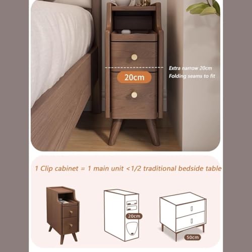 Petite table d'appoint en bois pour ranger un salon encombré
