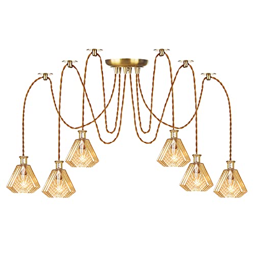 Lustre moderne en laiton doré pour corriger un éclairage de salon trop sombre