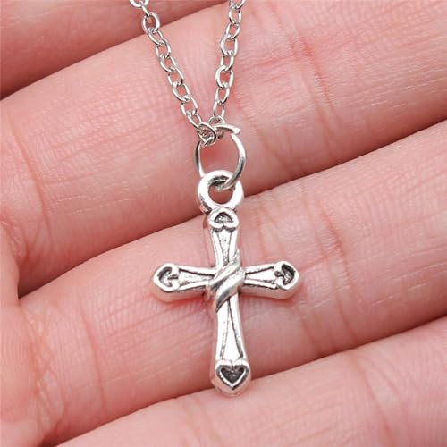 Collar de cruz para niñas como símbolo de protección y afecto familiar 4