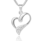 ANHÄNGER: Herz-Anhänger mit Kristallen aus der Swarovski Elements Kollektion. Wunderbar angepasst an die glanzvolle Kette. Anhängergröße ohne Schlaufe: 21mm x 18mm.