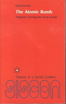 Paperback The atomic bomb (Science in a social context) Book