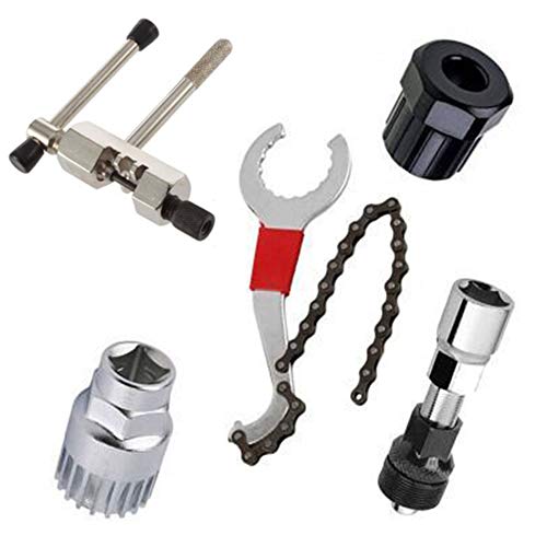 Outils maintenance vélo de route pour réparer sa chaîne en voyage