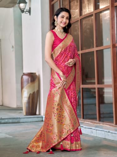 MANOHARI baby pink patola silk saree – image 5