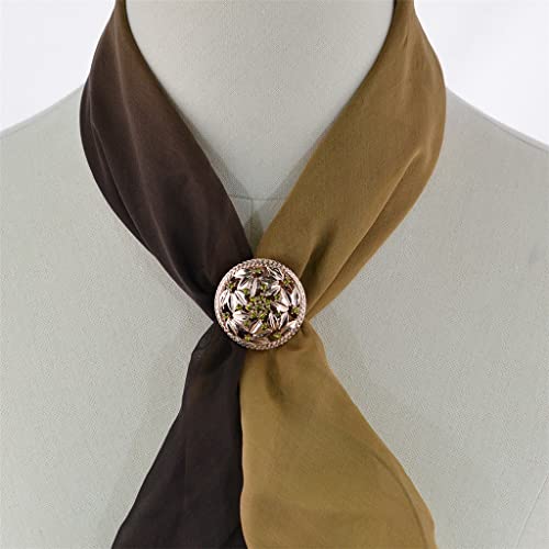 Pince foulard pour femme et broche de mariage : l'accessoire des grandes occasions