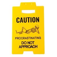 Do Not Approach Schilder, Lustige Schreibtisch Warnschilder Bürodekoration für Frauen Kollegen Sarkastische Schreibtischaccessoires (Prokrastinierend)