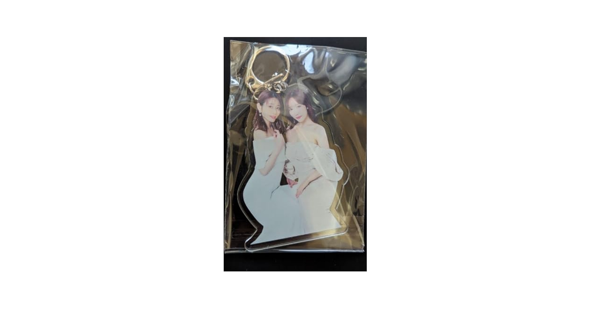 Amazon.co.jp: 河北彩伽小宵こなんアクリルキーホルダー : おもちゃ