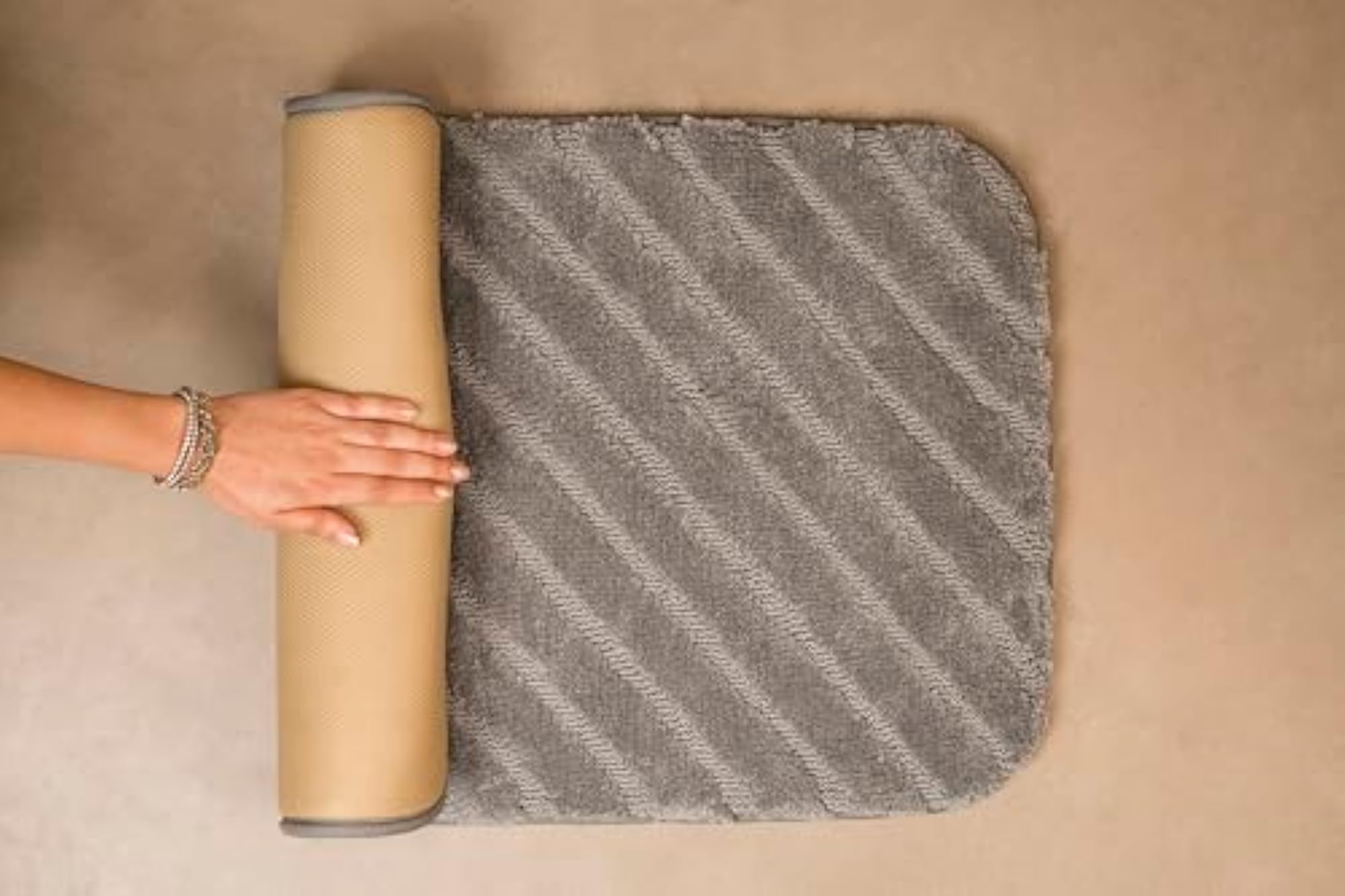 Ultra Plush Foam Padded Bath Rug, Quick Dry & Non Slip