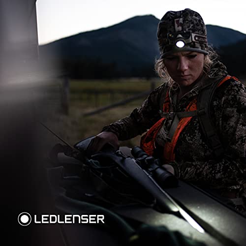 Ledlenser MH8 Outdoor Stirnlampe LED, Schwarz, aufladbar mit Akku, 600 Lumen, fokussierbar, Leuchtdauer bis 40h, Rot-/Grün-/Blaulicht, 2xAA Batteriebetrieb möglich, Transportsperre, Jagd, Angeln