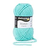 Dank der breiten Farbpalette ist für jeden Strick-und Häkelbegeisterten der passende Ton für Accessoires und Strickklassiker wie Pullover oder Cardigans dabei