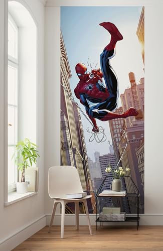 Komar Papier peint photo non tissé - Marvel Spider-Man Swinging - Dimensions : 100 x 250 cm - Pour chambre d'enfant