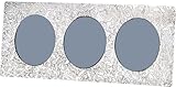 [Cadre Photo Triple en Étain en Relief avec Motif Tête de Mort et Cœur, Images de 7,6 x 5,1 cm] – Il mesure lui-même. H : 110 mm L : 255 mm Cadeau idéal pour la maison et pour les mariages et les anniversaires, cadeau de demoiselle D'honneur ou pour un usage personnel. L'Étain est un alliage D'étain (90 %+), D'antimoine et de cuivre et est utilisé pour fabriquer des récipients à Boire depuis l'époque des pharaons.