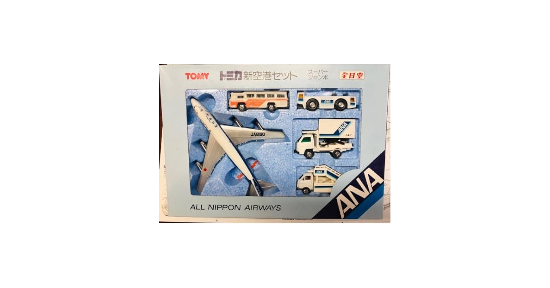 Amazon.co.jp: ミニカー トミカ新空港セット スーパージャンボ