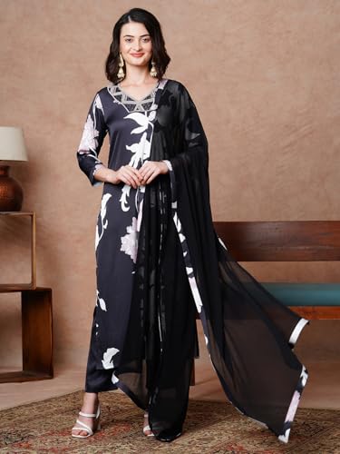 Image of GoSriKi Women's Rayon Blend Kurta Pant With Dupatta