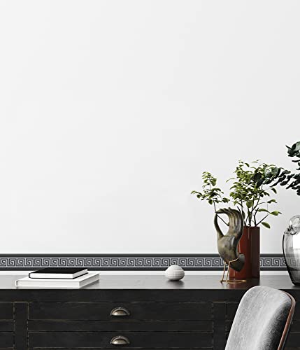 Cenefa autoadhesiva Moderno de 5m para decorar salones elegantes con meandro negro y plata 2