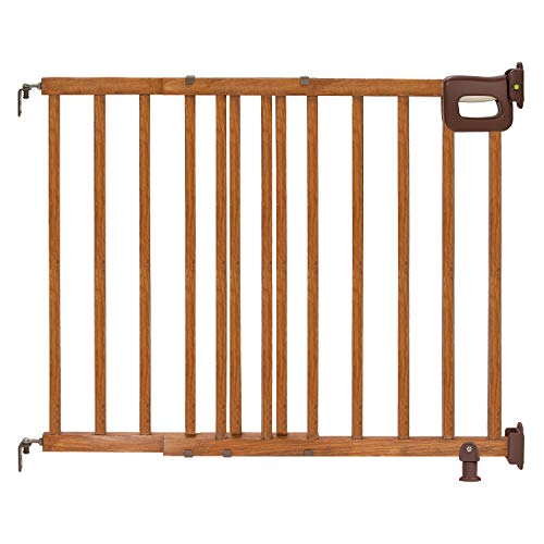 Summer Infant Stylish and Secure Deluxe Wood Stairway Gate, NA, 1-Pack