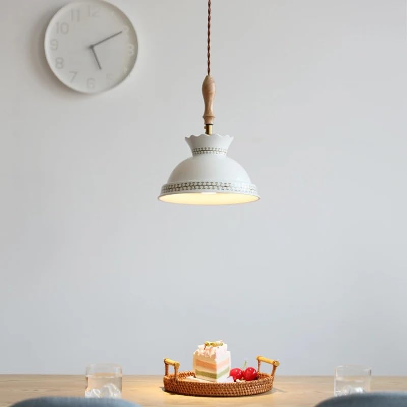Décor nordique et éclairage tamisé pour suspension chambre