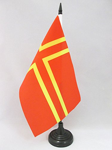 AZ FLAGNormandy Saint Olaf Cross Table Flag 5'' x 8'' - Normandy Province Office Flag 100% Polyester 21 x 14 cm - Mini Desk Flag with 10'' Pole and Black Plastic Base