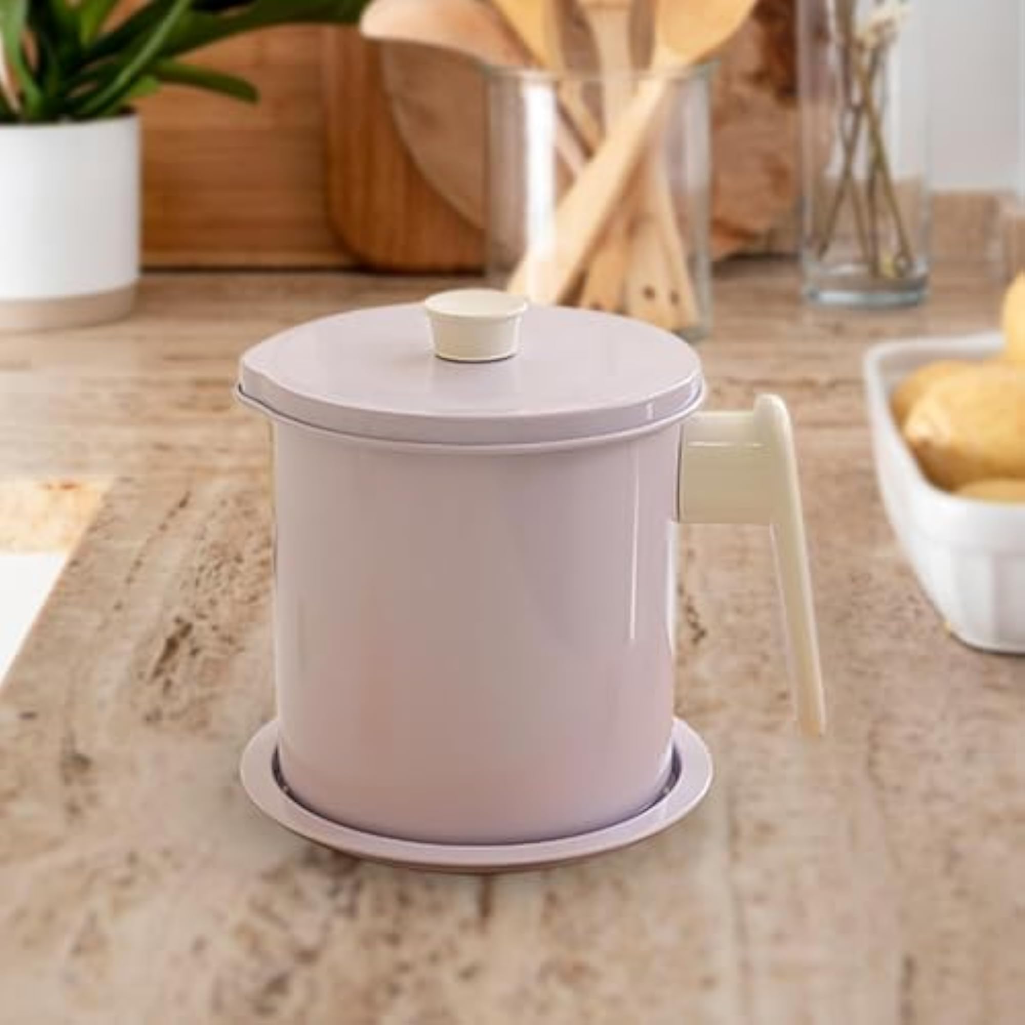 Oil Storage Container with Fine Mesh Strainer, 1.4L Violet