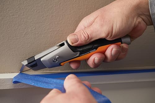 Fiskars Cutter de Peintre, Longueur 19,1 cm, Acier Inoxydable/Plastique