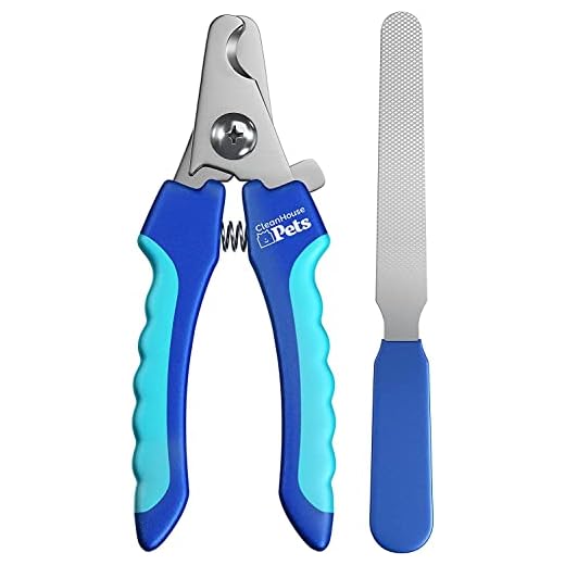 CleanHouse Pets Dog and Cat Nail Clippers, with Pet Safety Guard & Lock, Stainless Steel, Easy to Use - Best Cats and Dogs Nail Trimmers and Pet Clippers for All Animals (Small)