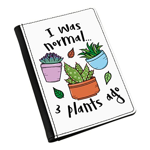 Housse de passeport Gift Base I Was Normal 3 Plantes Ago en vacances
