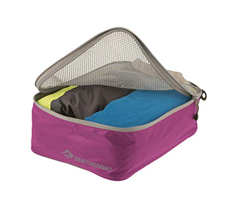 Sea to Summit Travelling Light Garment Mesh Bag, Berry, Small