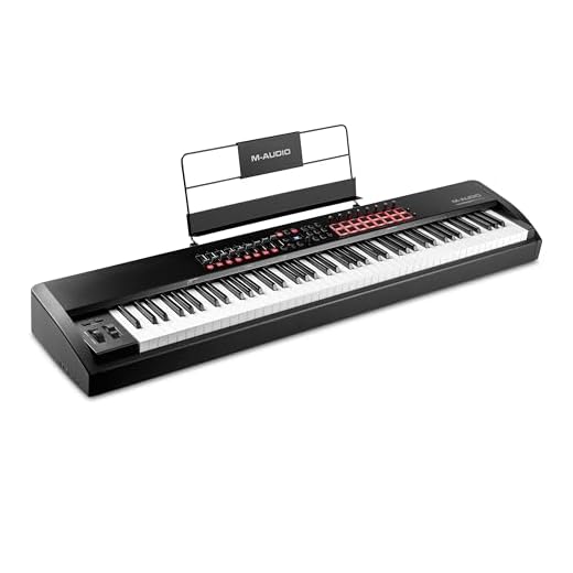 M-Audio Hammer 88 Pro – USB/MIDI keyboardcontroller med 88 vägda hammer action-tangenter i pianostil, beat pads, MIDI-tilldelningsbara kontroller och programvarusvit