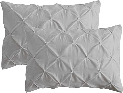Ropa De Cama Pinch Diamond Pleated Pintuck Pillow Cover Pillow Sham In Burgundy Color with Solid Pattern pack of 2 Luxuries Decorative pilows Square or European Square Size 65 X 65 CM