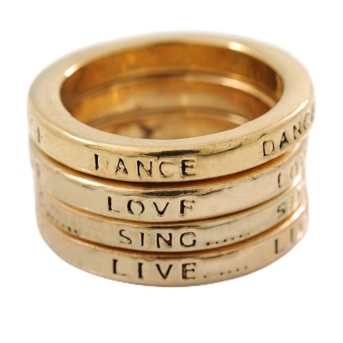 Anillos apilables de cuatro piezas intercambiables grabadas en tono oro talla 7