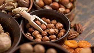 Natural Food Raw Hazelnuts in Shell from Poland – Raw – Premium – Fresh – Vegan – Natural – Untreated – for Muesli, Desserts or Salads – Package: 10 kg