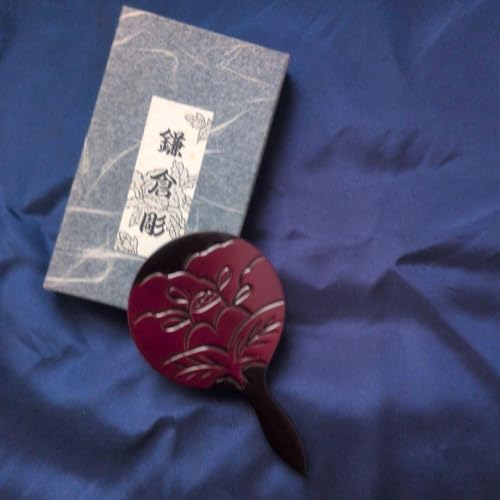 Kamakura-bori Hand Mirror: Carved Lacquer from the Old Shogunal Capital [2026]