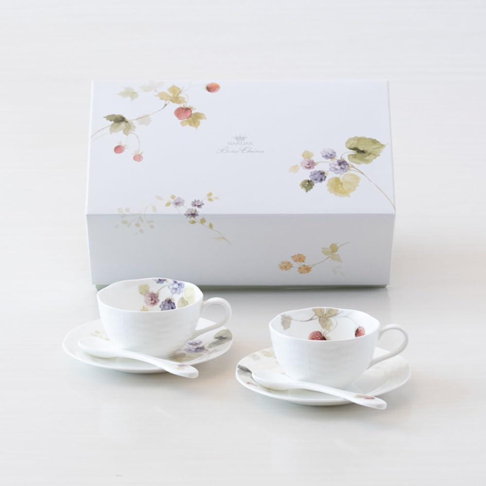 Narumi 96011-23132PAZ Cup and Saucer Set, Lucy Garden, 8.3 fl oz (210 cc), Berry Pattern, Set of 2 Patterns, Cute, Stylish, Relief, Wedding Gift, Mother's Day Gift, 6 Pieces, Spoon Included, Tea