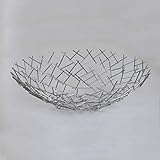 Entdecken Sie unsere Dekoschale im außergewöhnliches Design in Nestoptik aus silbernem Aluminium