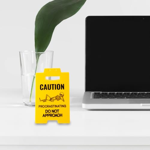 Do Not Approach Schilder, Lustige Schreibtisch Warnschilder Bürodekoration für Frauen Kollegen Sarkastische Schreibtischaccessoires (Prokrastinierend)