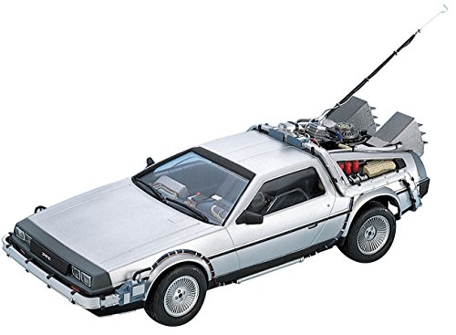 Aoshima Models Delorean from Back to The Future I Building Kit
