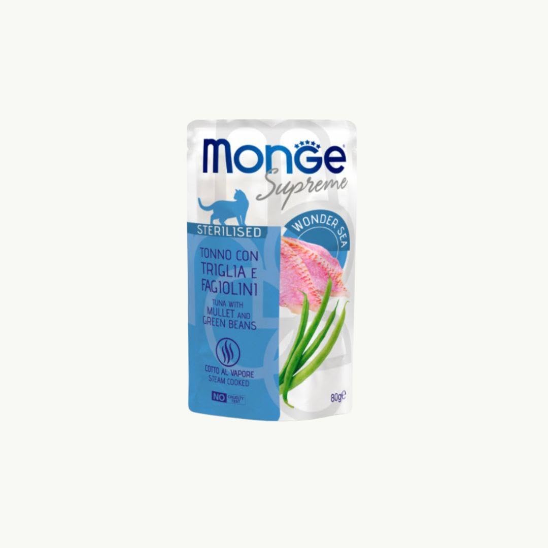 Monge Natural - Bolsitas para gato, alimento completo para gatos adultos y esterilizados, Monge húmedo gato sabor atún con trampa y frijolinos, húmedo para gatos | 12 sobres de 80 gramos cada una.