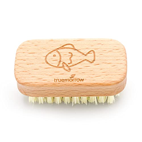 truemorrow vegane, plastikfreie Nagelbürste, Handbürste | nachhaltig, FSC- zertifiziert | 1 Produkt pflanzt 1 Baum (Klein (Kinder/Reise), Fisch) Cover