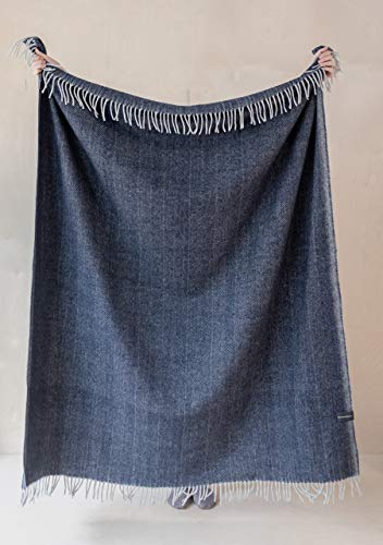 The Tartan Blanket Co. Recycled Wool Knee Blanket In Navy Herringbone (28" X 65") #TOP3
