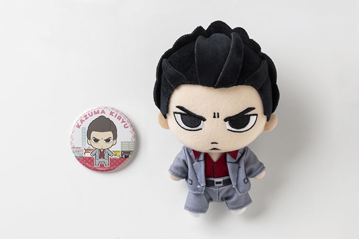 Amazon.co.jp: 龍が如く ぬいぐるみ＆缶バッジセット 極 桐生 一馬  